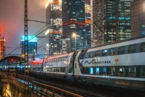 Первый двухэтажный поезд «Буревестник» запускается в России