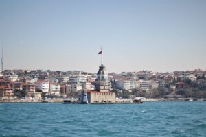 Паром из Сочи в Турцию заблокирован в море