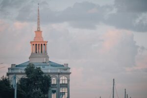 Путин утвердил ГОСТ для российской рекламы