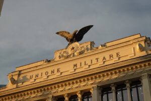 Глава Минобороны Германии предупредил о риске войны с Россией