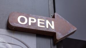 OpenAI ограничивает ChatGPT в медицинских и юридических консультациях