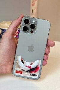 Альфа-Банк выпустил лимитированные платежные стикеры с котами