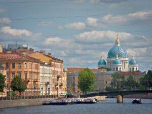 Петербург станет первым городом с запретом на вейпы