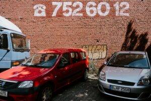 В Петербурге мигрантов ограничат в работе таксистами и курьерами