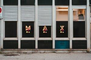 Центр безопасности Max и МВД задержали администратора мошенников