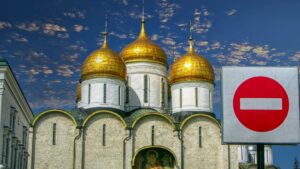 Мошенники рассылают россиянам вредоносные «новогодние открытки»